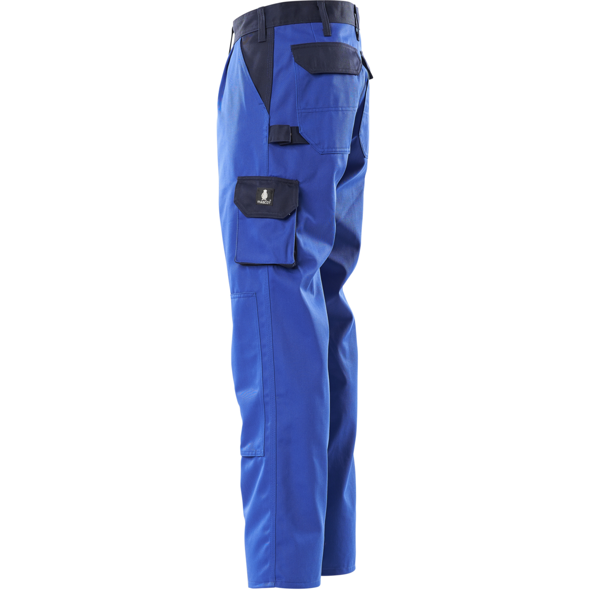 Housut polvitaskuilla