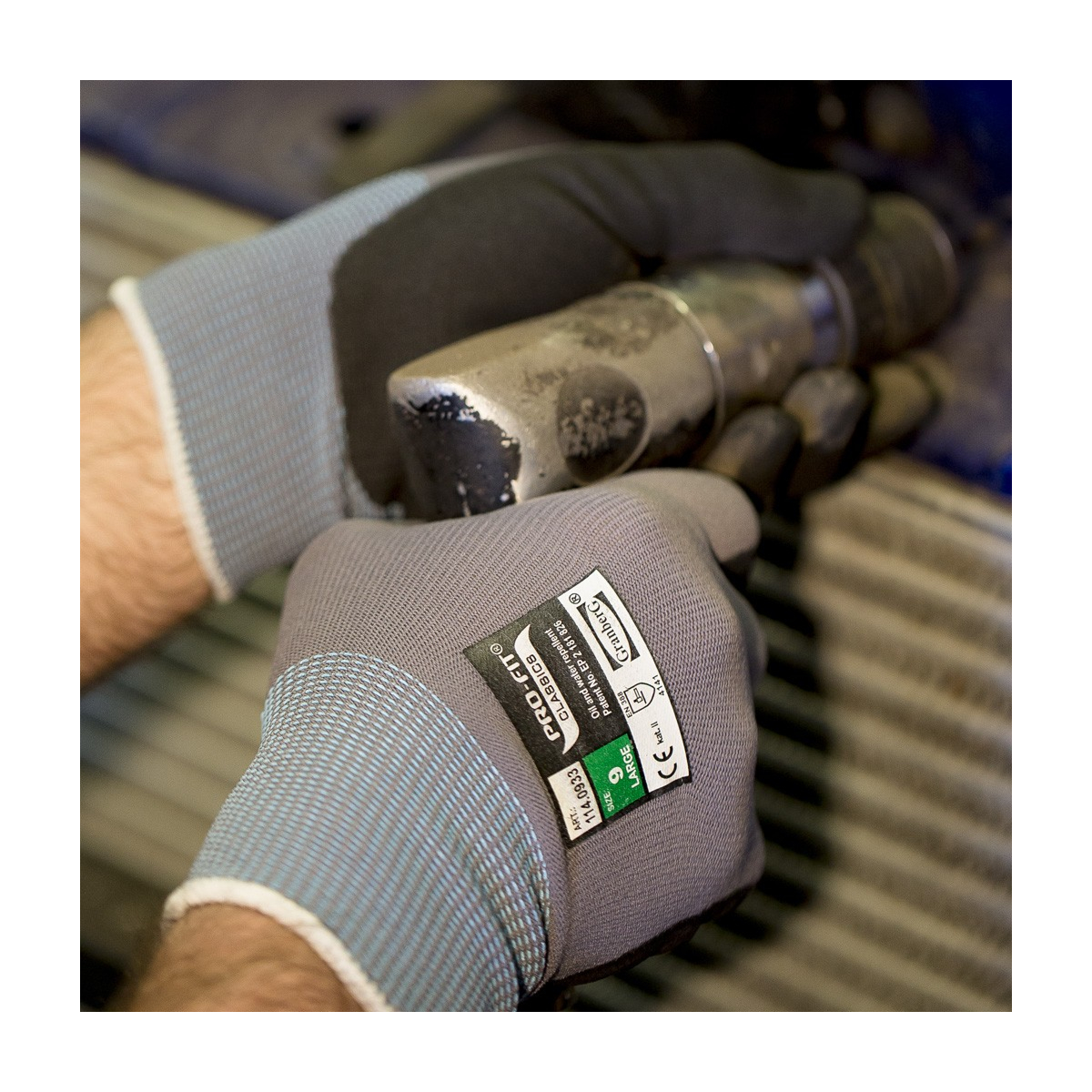 Kosketusnäytön kanssa yhteensopivat Powerfit®-asennuskäsineet, Oeko-Tex® 100 -hyväksytyt, 12 paria