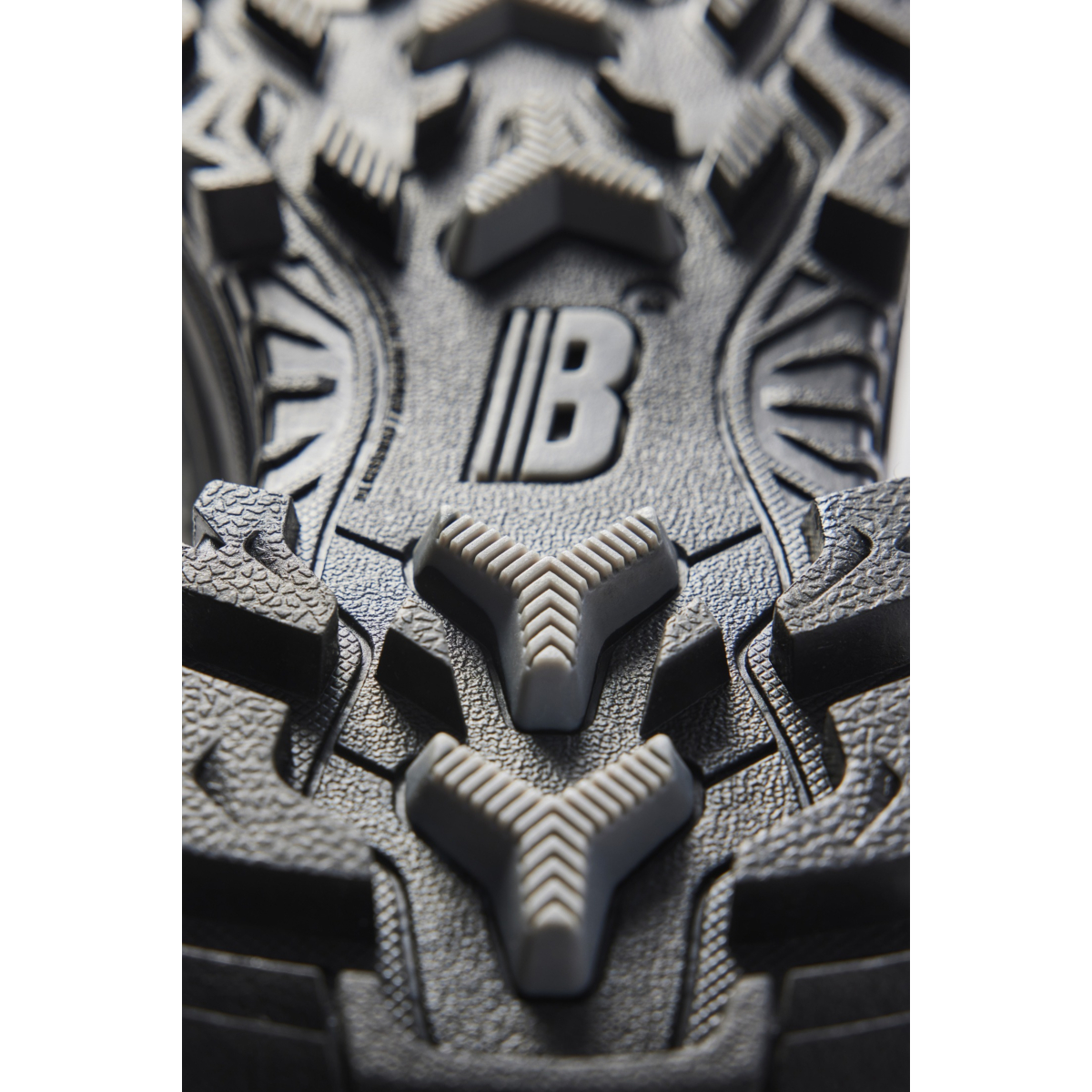 2492 STORM Talviturvakenkä kitkapohjalla S7S