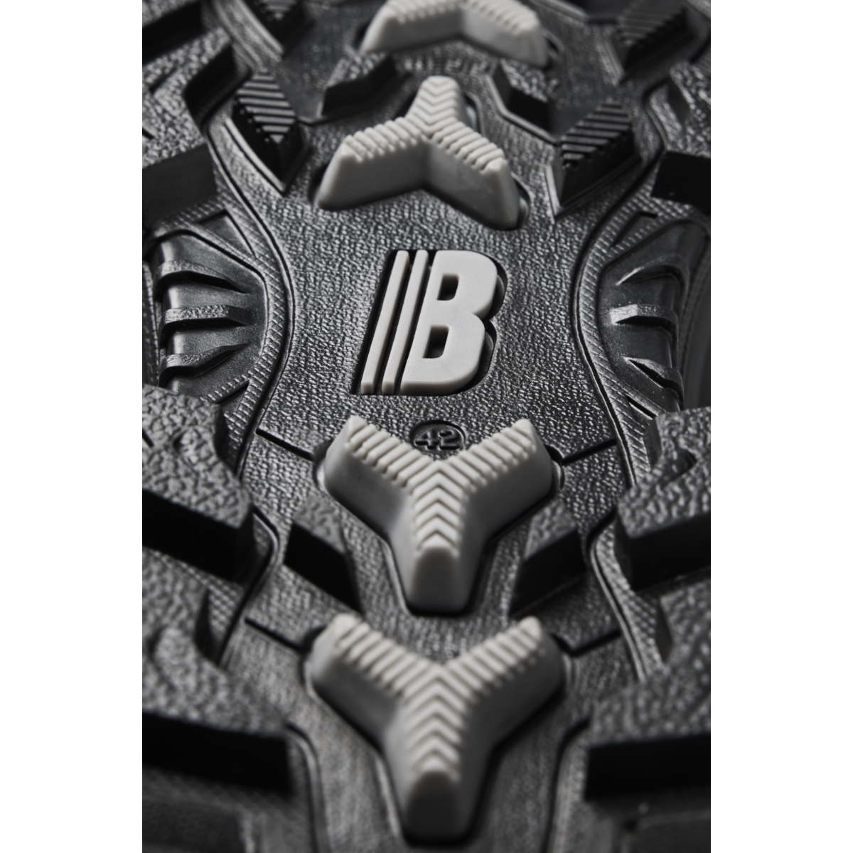 2496 STORM Talvityökengät kitkapohjalla S7S